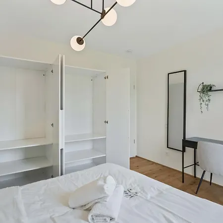 Gem In Historic District Belval Apartment *